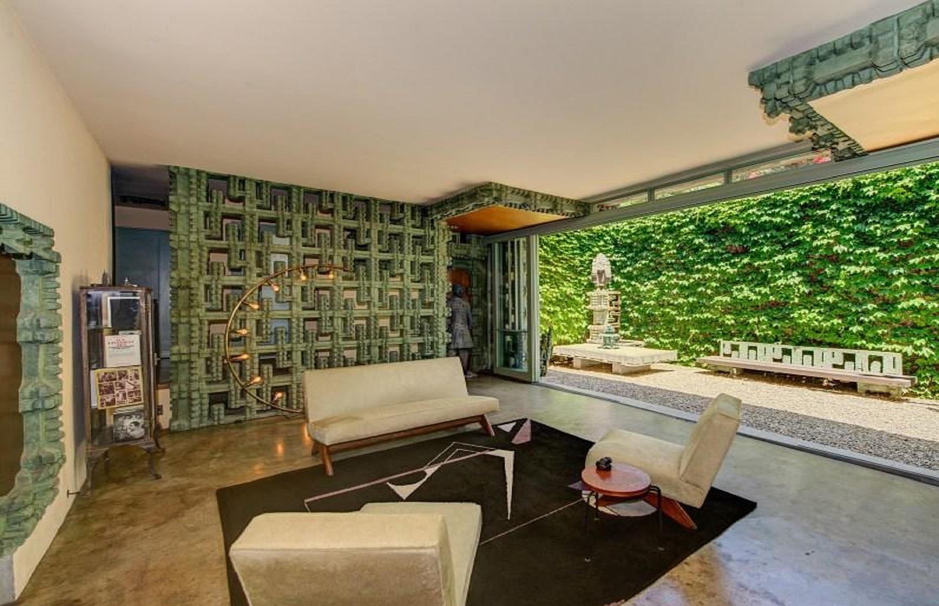 Lloyd Wright Studio, California, USA